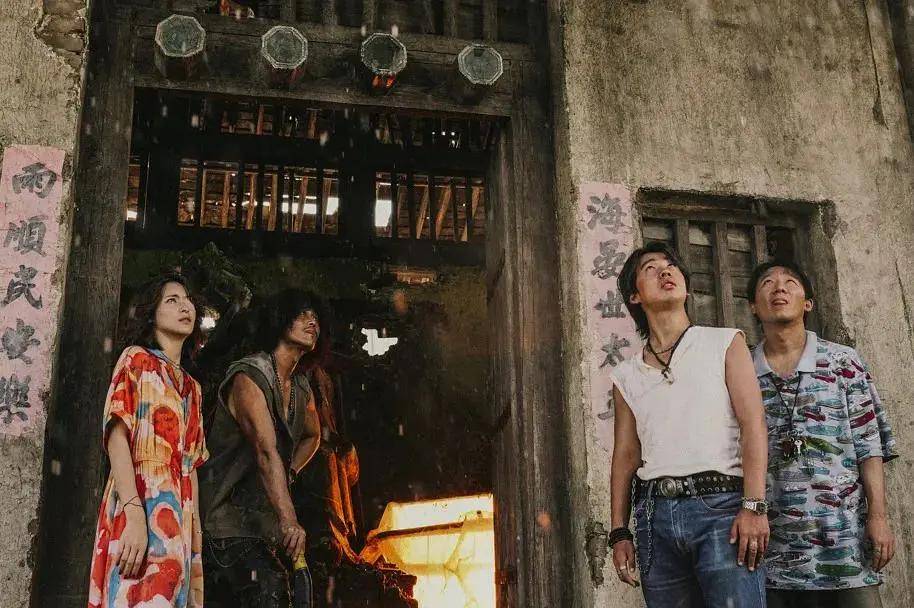 “上海电影节”，为何一直照亮上海的？