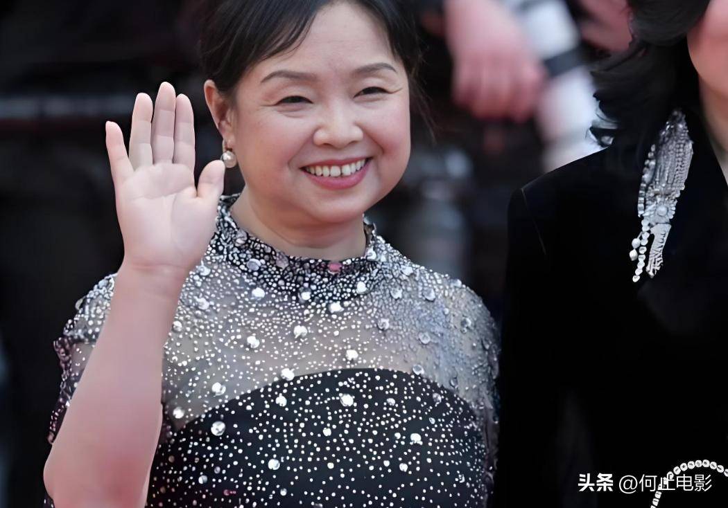 《浪浪山》官媒沦陷！傅首尔宣传事件再升级，上海电影股票大跌