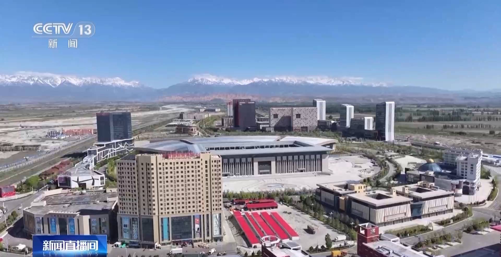 砥砺奋进七十载 天山南北谱华章丨边陲小城→国际枢纽 这里的贸易“朋友圈”越来越大