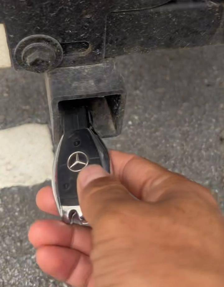 “钥匙在这,我回家了!”上海男子将百万元房车停在南宁街头,请陌生人上车体验