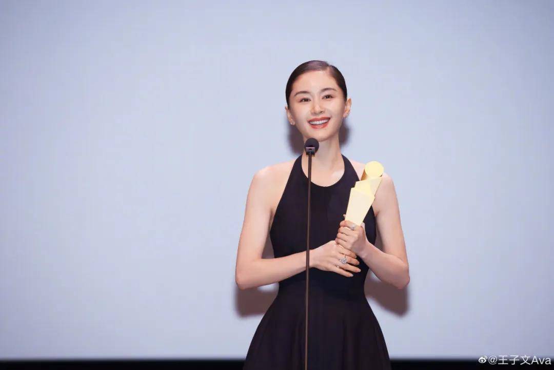 娇嫩的杨幂、干练的秦海璐、优雅的叶童——平遥国际电影展星光回顾