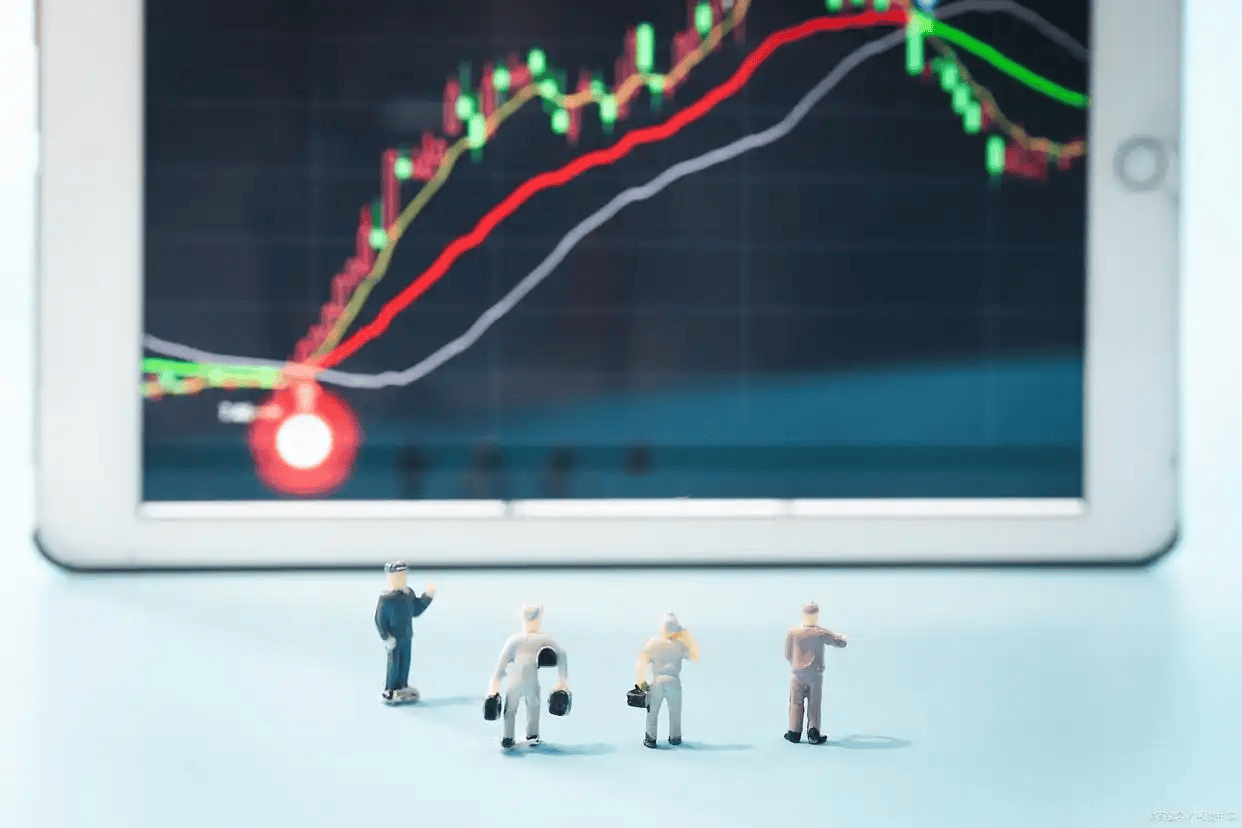 期货和期权交易，为什么期货能赚钱，期权却总是亏？