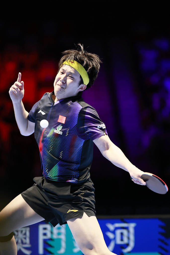 孤军奋战！王楚钦战胜小勒布伦，挺进乒乓世界杯八强